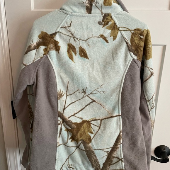 Cabelas, ladies, fleece jacket. Small. Outdoors, hunting, camping, fall, winter - Picture 6 of 9